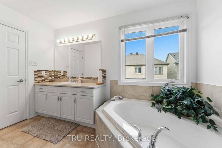 Photo 26 at 3451 River Run Avenue, Nepean (Half Moon Bay), Ottawa