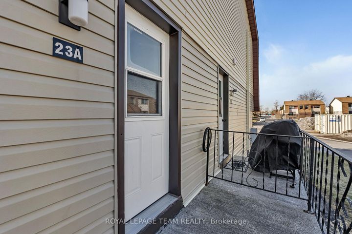 Photo 7 at 23A Woodvale Green, Nepean (Craig Henry/Woodvale), Ottawa