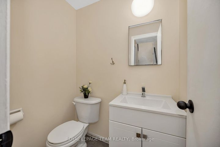 Photo 18 at 23A Woodvale Green, Nepean (Craig Henry/Woodvale), Ottawa