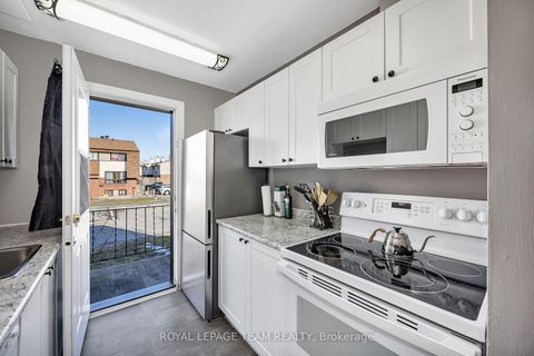 Photo 6 at 23A Woodvale Green, Nepean (Craig Henry/Woodvale), Ottawa