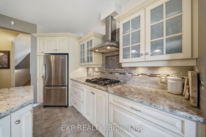 Photo 8 at 49 Pondhollow Way, Nepean (Stonebridge), Ottawa