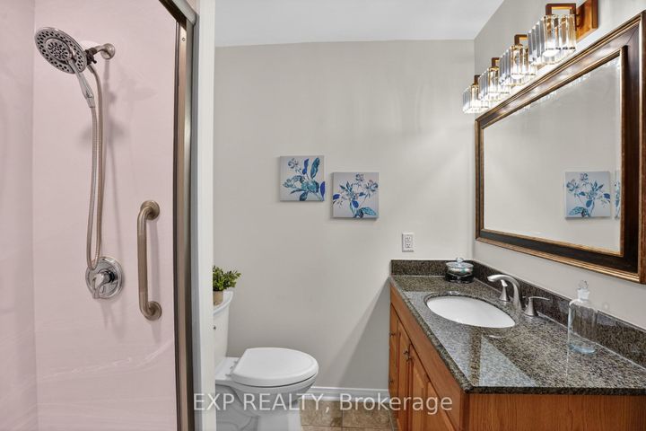 Photo 25 at 4 Wolmsley Crescent, Nepean (Meadowlands/Crestview), Ottawa
