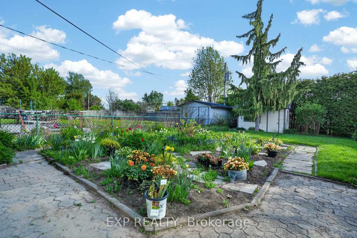 Photo 41 at 4 Wolmsley Crescent, Nepean (Meadowlands/Crestview), Ottawa