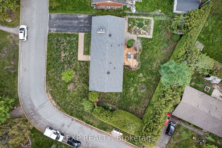 Photo 44 at 4 Wolmsley Crescent, Nepean (Meadowlands/Crestview), Ottawa
