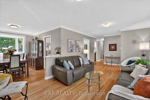 Photo 5 at 4 Wolmsley Crescent, Nepean (Meadowlands/Crestview), Ottawa