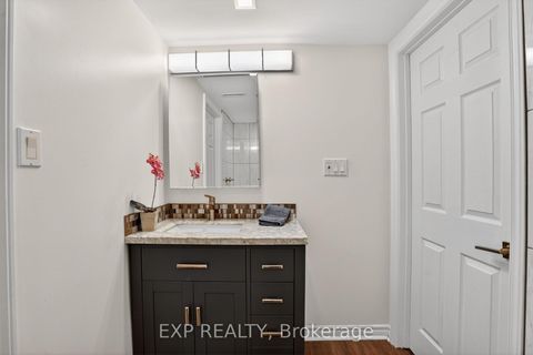 Photo 31 at 4 Wolmsley Crescent, Nepean (Meadowlands/Crestview), Ottawa