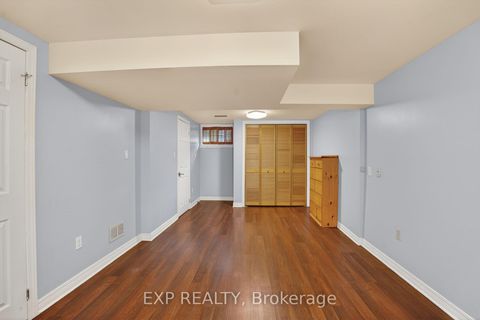 Photo 32 at 4 Wolmsley Crescent, Nepean (Meadowlands/Crestview), Ottawa