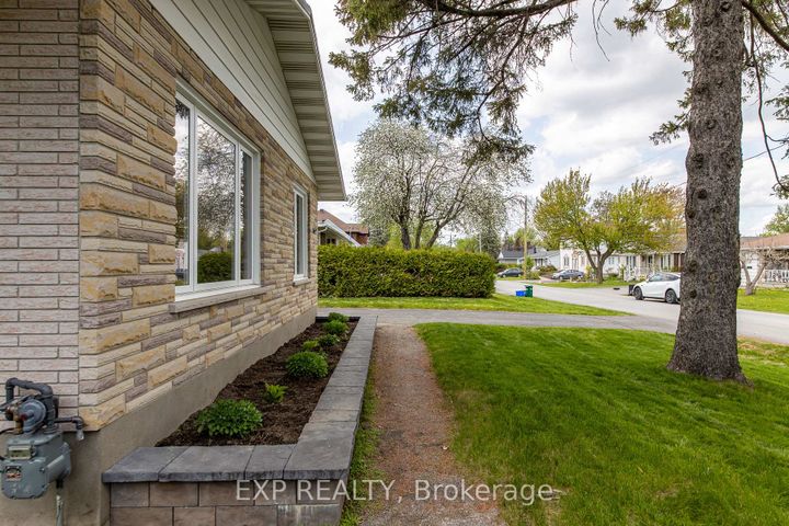 Photo 39 at 1642 Valmarie Avenue, Nepean (Carleton Heights), Ottawa