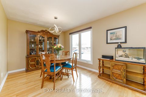 Photo 5 at 1642 Valmarie Avenue, Nepean (Carleton Heights), Ottawa
