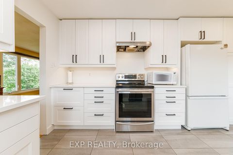 Photo 7 at 1642 Valmarie Avenue, Nepean (Carleton Heights), Ottawa