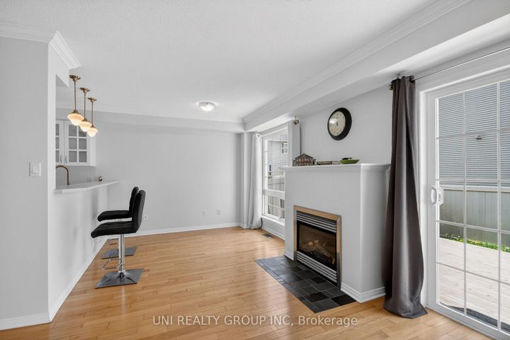 Photo 3 at 546 Ashbourne Crescent, Nepean (Stonebridge), Ottawa