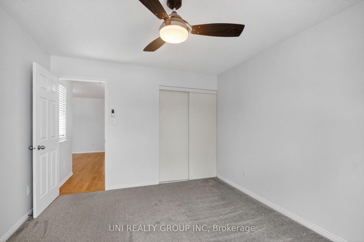 Photo 11 at 546 Ashbourne Crescent, Nepean (Stonebridge), Ottawa
