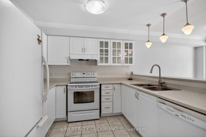 Photo 24 at 546 Ashbourne Crescent, Nepean (Stonebridge), Ottawa