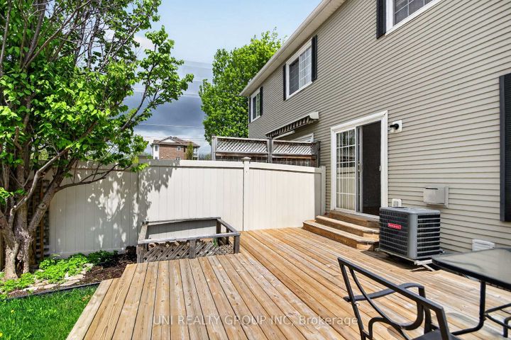Photo 38 at 546 Ashbourne Crescent, Nepean (Stonebridge), Ottawa