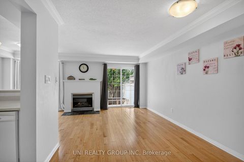Photo 2 at 546 Ashbourne Crescent, Nepean (Stonebridge), Ottawa