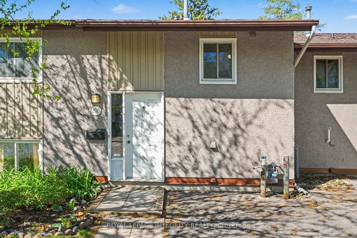 Photo 1 at 106 - 200 Woodfield Drive, Nepean (Tanglewood), Ottawa