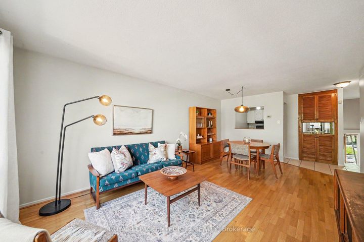 Photo 5 at 106 - 200 Woodfield Drive, Nepean (Tanglewood), Ottawa