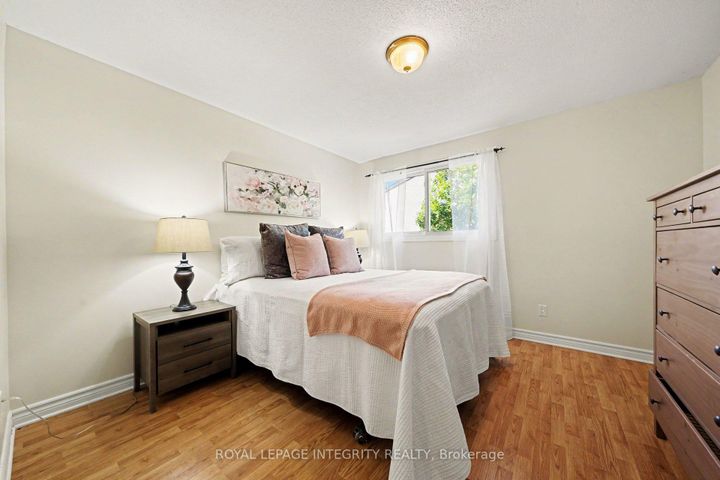 Photo 12 at 106 - 200 Woodfield Drive, Nepean (Tanglewood), Ottawa