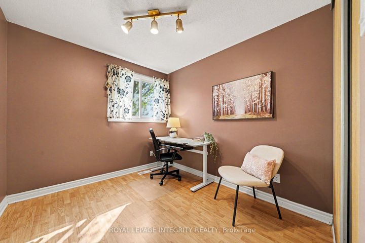 Photo 16 at 106 - 200 Woodfield Drive, Nepean (Tanglewood), Ottawa