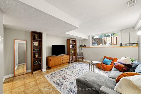 Photo 25 at 106 - 200 Woodfield Drive, Nepean (Tanglewood), Ottawa