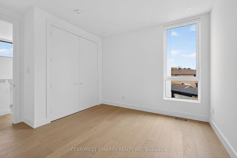 Photo 20 at 45 Inverness Avenue, Nepean (Borden Farm/Stewart Farm/Carleton Heights/Parkwood Hills), Ottawa