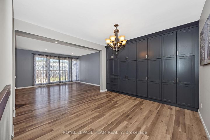 Photo 7 at C - 276 Dalehurst Drive, Nepean (Tanglewood), Ottawa