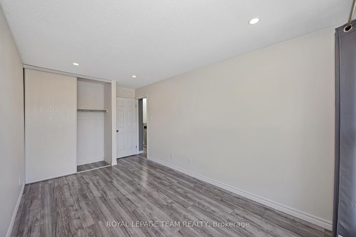 Photo 20 at C - 276 Dalehurst Drive, Nepean (Tanglewood), Ottawa