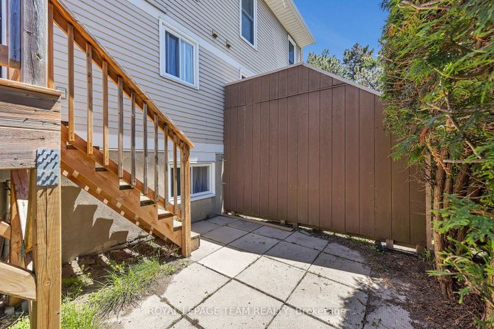 Photo 29 at C - 276 Dalehurst Drive, Nepean (Tanglewood), Ottawa