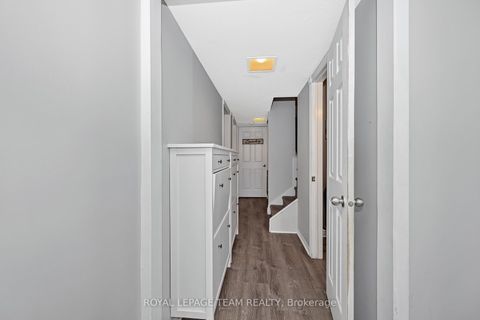 Photo 4 at C - 276 Dalehurst Drive, Nepean (Tanglewood), Ottawa