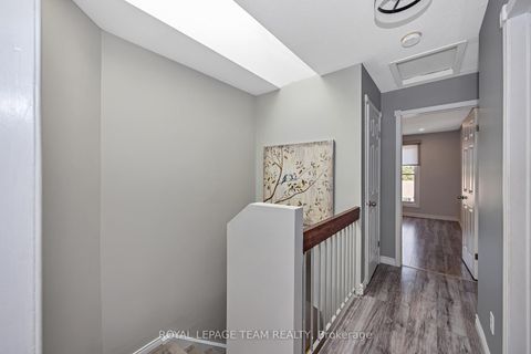 Photo 15 at C - 276 Dalehurst Drive, Nepean (Tanglewood), Ottawa
