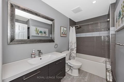 Photo 23 at C - 276 Dalehurst Drive, Nepean (Tanglewood), Ottawa