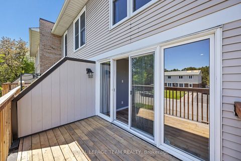 Photo 26 at C - 276 Dalehurst Drive, Nepean (Tanglewood), Ottawa