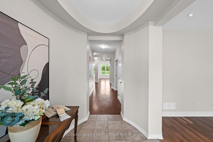 Photo 4 at 788 Kilbirnie Drive, Nepean (Stonebridge), Ottawa