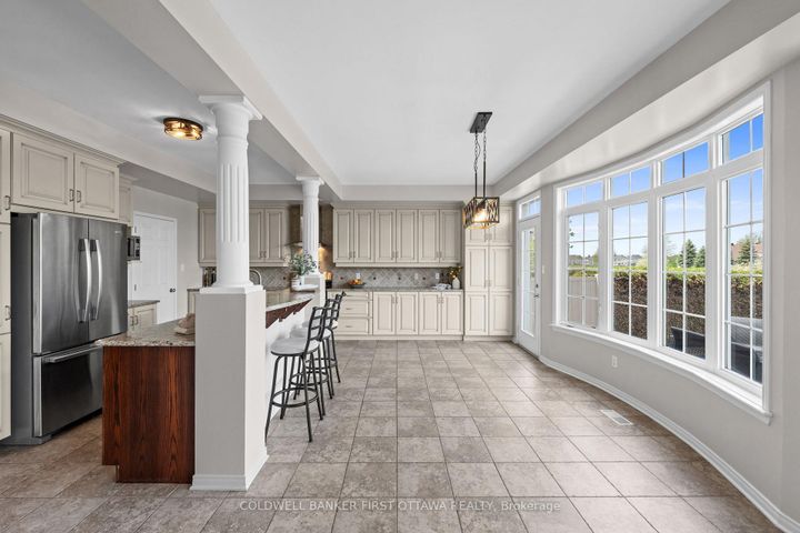 Photo 10 at 788 Kilbirnie Drive, Nepean (Stonebridge), Ottawa