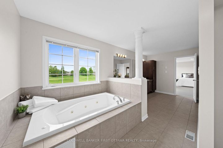 Photo 22 at 788 Kilbirnie Drive, Nepean (Stonebridge), Ottawa