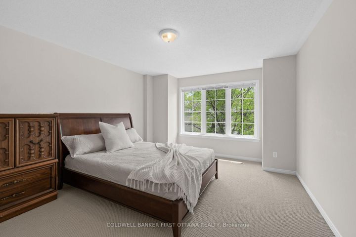 Photo 27 at 788 Kilbirnie Drive, Nepean (Stonebridge), Ottawa
