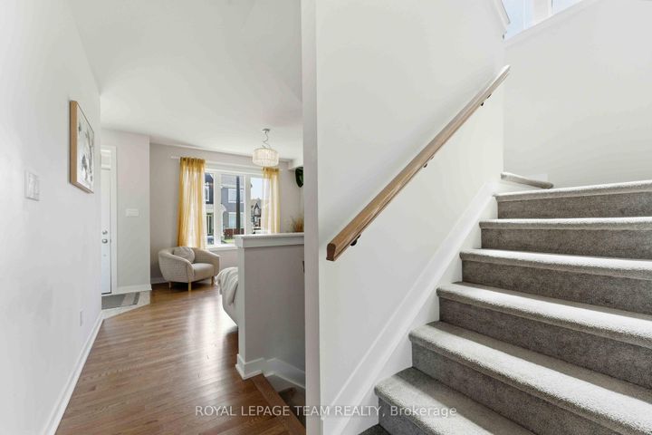Photo 10 at 3048 Travertine Way, Nepean (Half Moon Bay), Ottawa