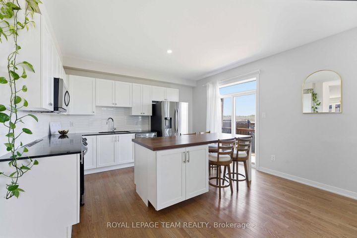 Photo 16 at 3048 Travertine Way, Nepean (Half Moon Bay), Ottawa