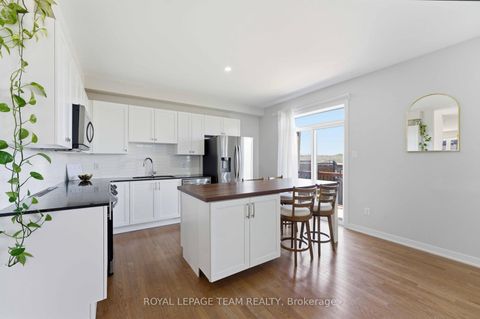 Photo 16 at 3048 Travertine Way, Nepean (Half Moon Bay), Ottawa