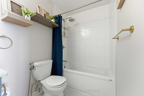 Photo 24 at 3048 Travertine Way, Nepean (Half Moon Bay), Ottawa