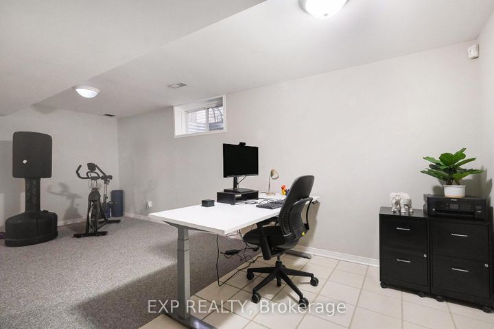 Photo 17 at 34 Avonmore Crescent, Nepean (Barrhaven East), Ottawa