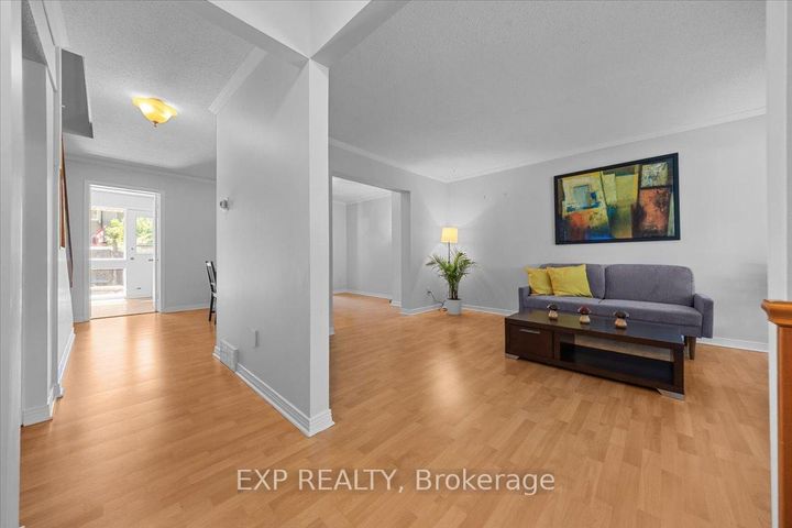 Photo 6 at 14 - 21 Midland Crescent, Nepean (Arlington Woods), Ottawa
