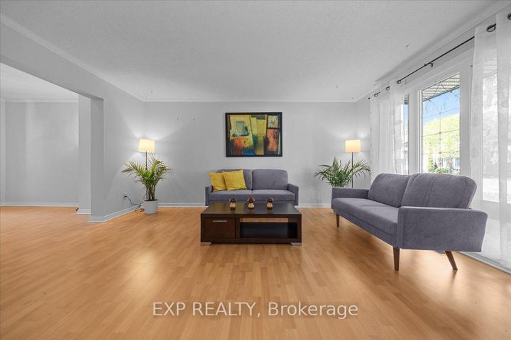 Photo 7 at 14 - 21 Midland Crescent, Nepean (Arlington Woods), Ottawa