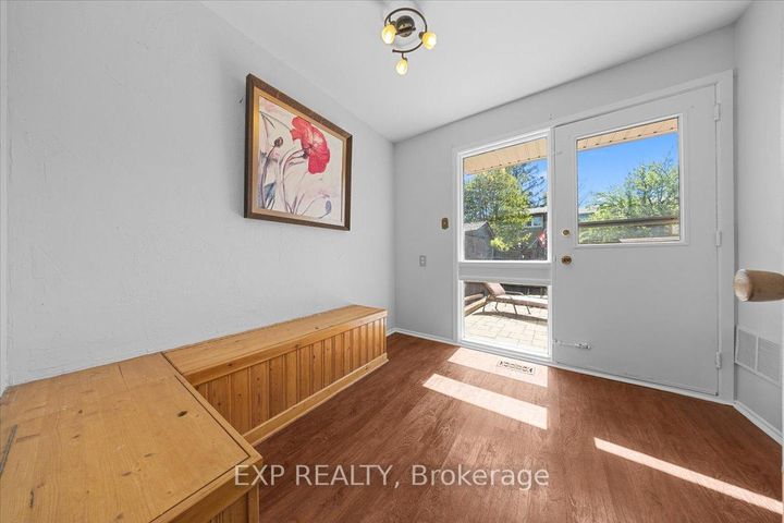 Photo 15 at 14 - 21 Midland Crescent, Nepean (Arlington Woods), Ottawa