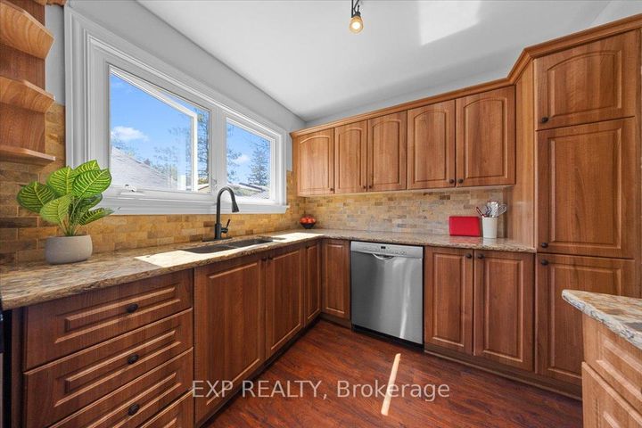 Photo 20 at 14 - 21 Midland Crescent, Nepean (Arlington Woods), Ottawa