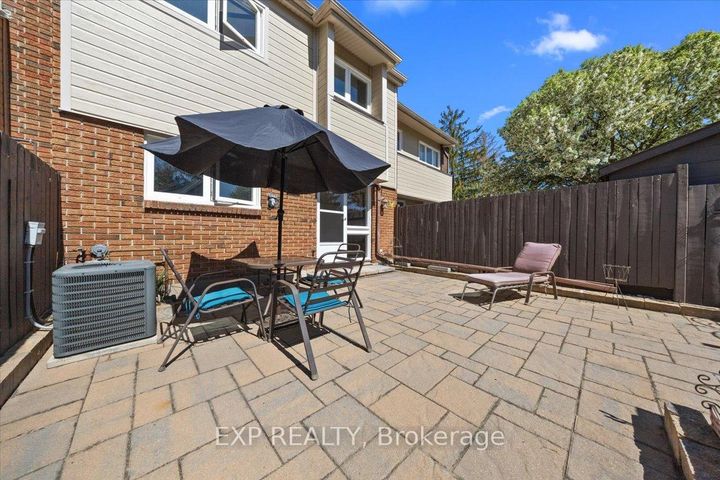 Photo 41 at 14 - 21 Midland Crescent, Nepean (Arlington Woods), Ottawa