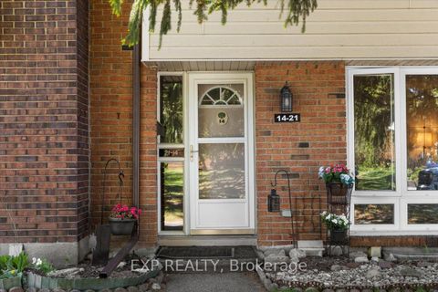 Photo 3 at 14 - 21 Midland Crescent, Nepean (Arlington Woods), Ottawa