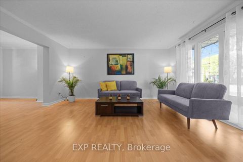 Photo 7 at 14 - 21 Midland Crescent, Nepean (Arlington Woods), Ottawa