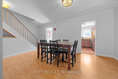 Photo 11 at 14 - 21 Midland Crescent, Nepean (Arlington Woods), Ottawa