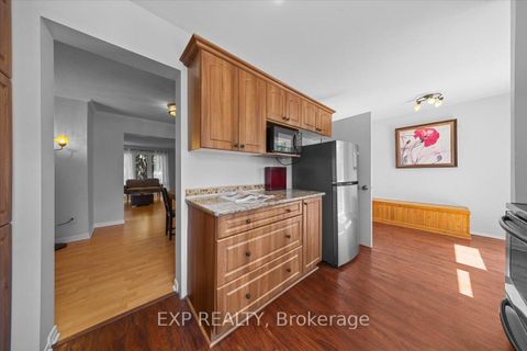 Photo 19 at 14 - 21 Midland Crescent, Nepean (Arlington Woods), Ottawa